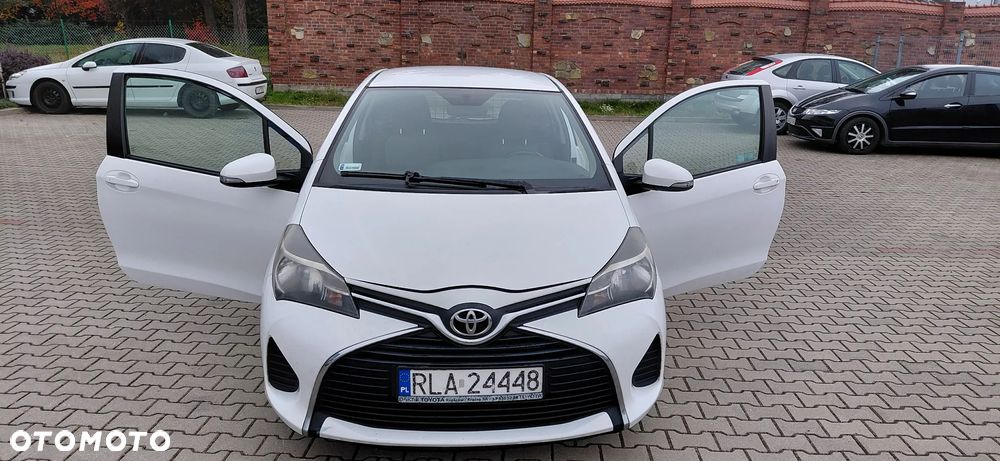 Toyota Yaris - 1