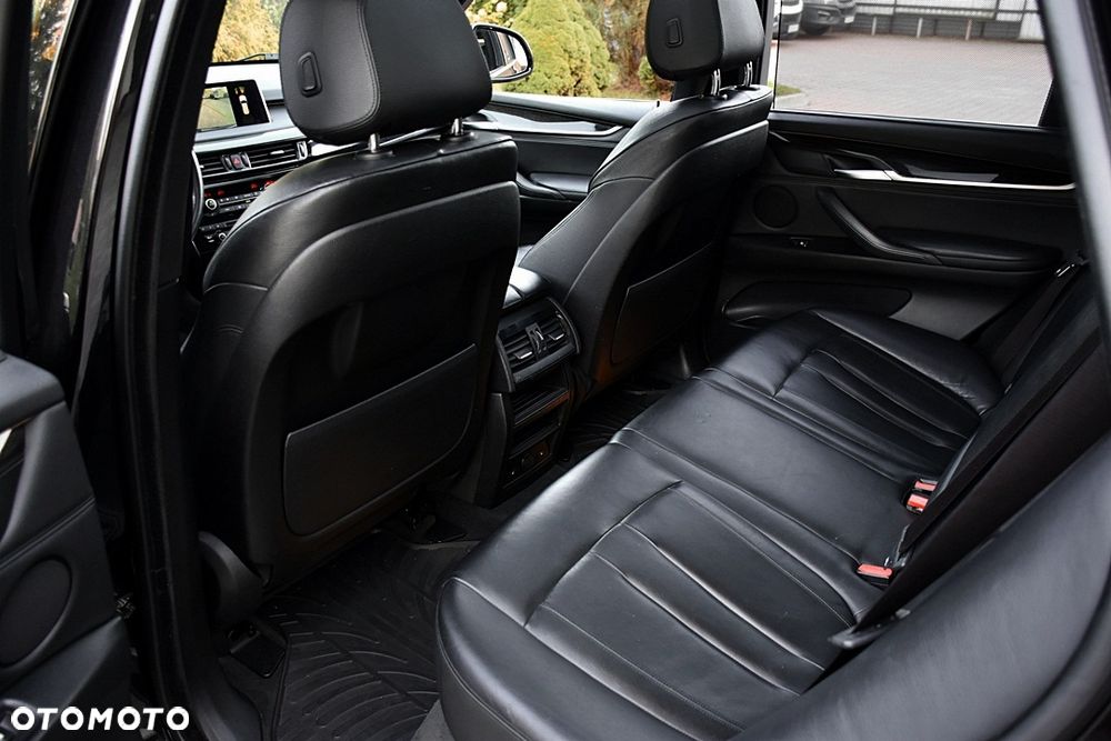BMW X5 xDrive30d - 38