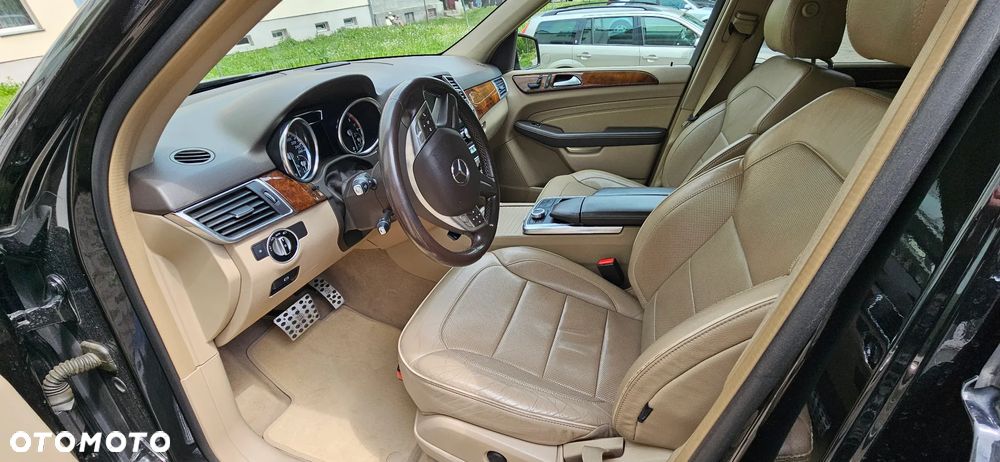 Mercedes-Benz ML 350 BlueTEC 4-Matic - 11