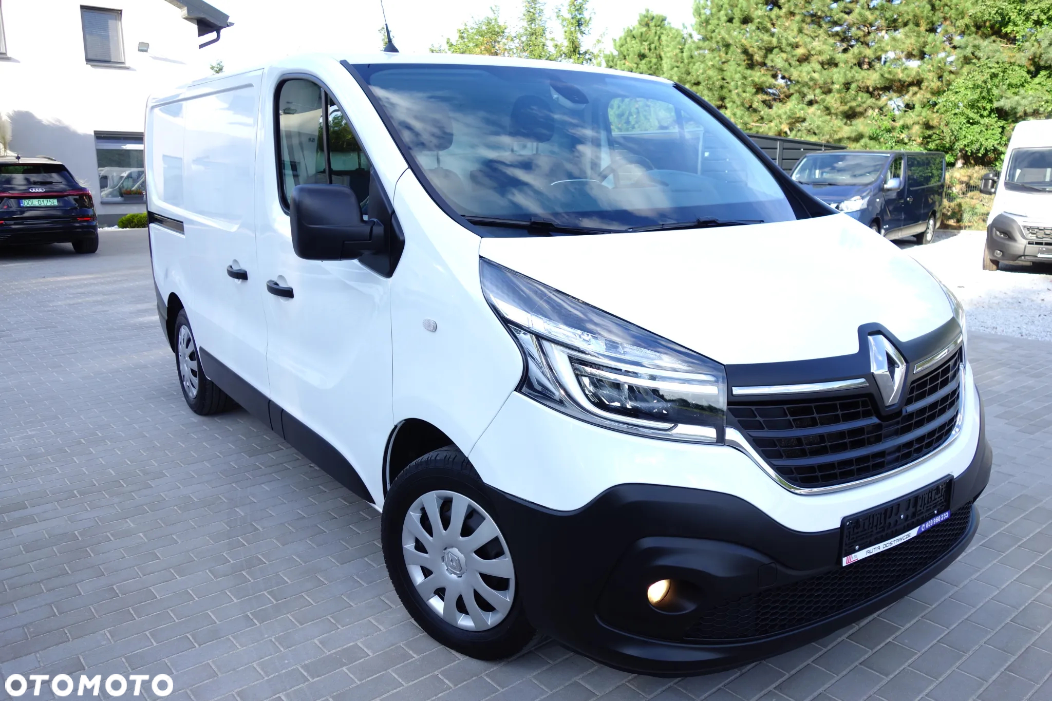 Renault Trafic 2.0 Dci 120 KM L1H1  Zabudowa Klima Webasto 2 x Drzwi Boczne - 14