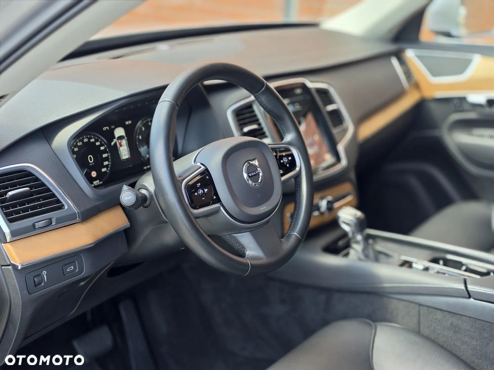 Volvo XC 90 - 17