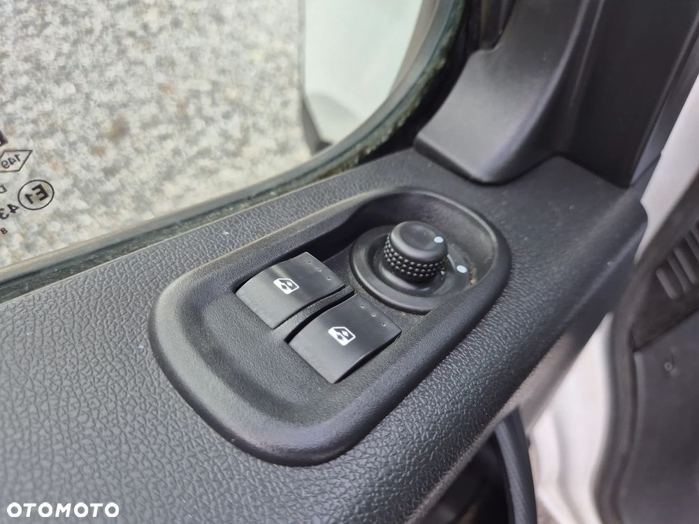 Opel MOVANO 2.3 L2 H2 Nawigacja KLIMATYZACJA SERWIS - 28