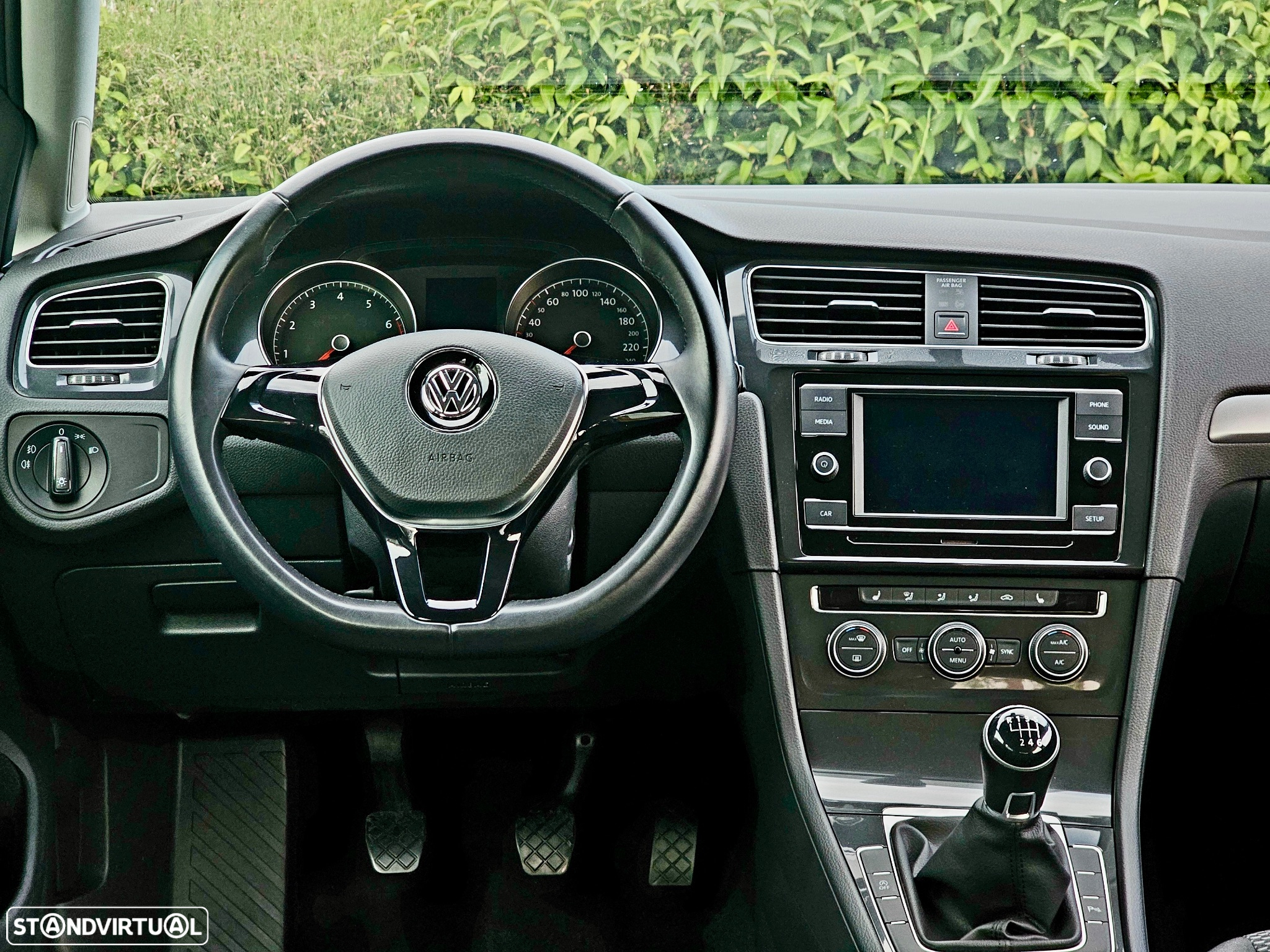 VW Golf 1.0 TSI Confortline - 4