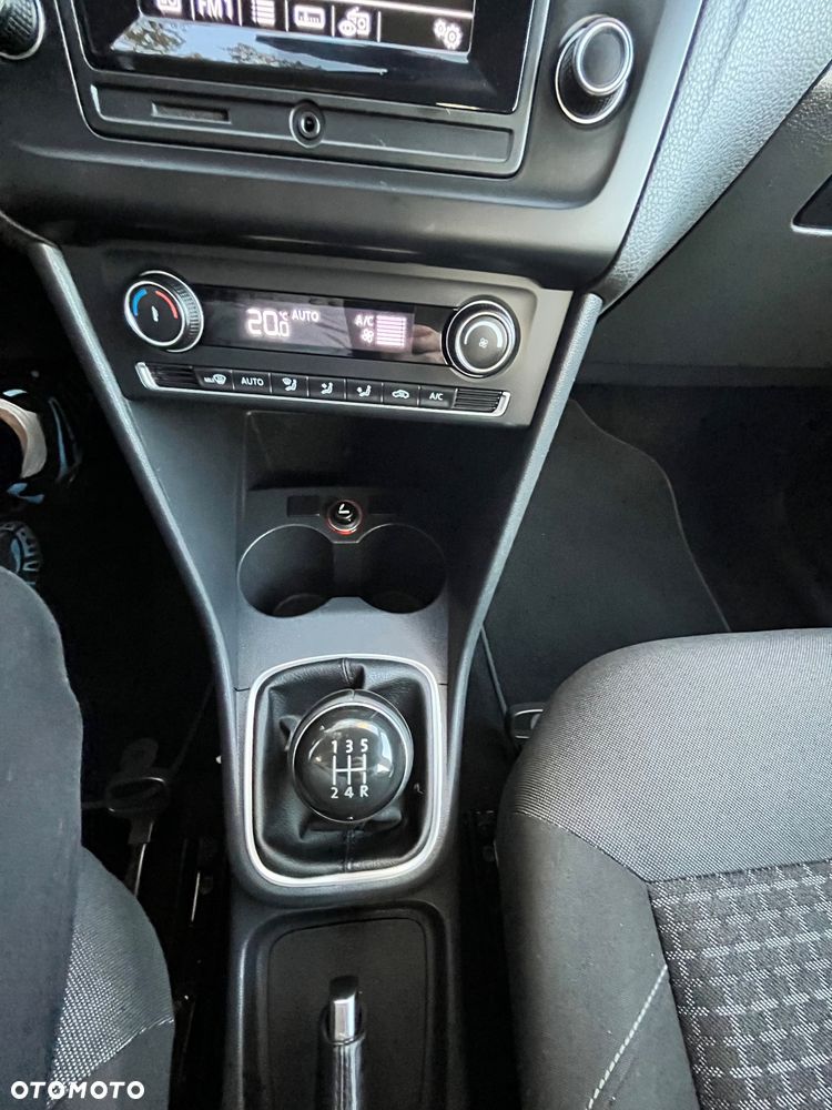 Volkswagen Polo 1.0 (Blue Motion Technology) Comfortline - 18