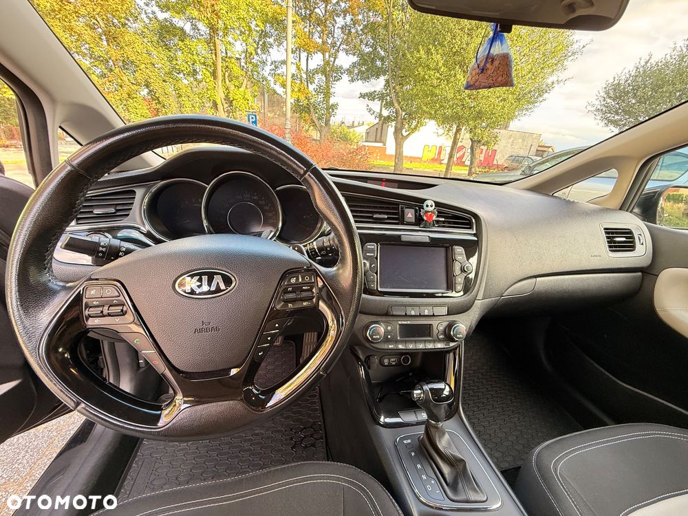 Kia Ceed Cee'd 1.6 CRDi L Business Line DCT - 10