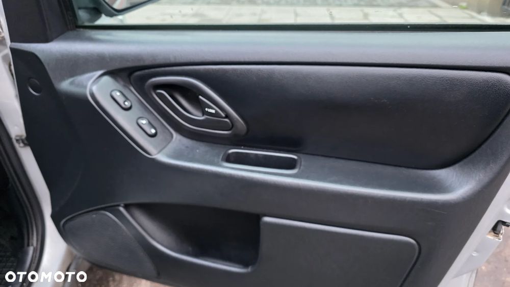 Ford Maverick 2.3 - 27