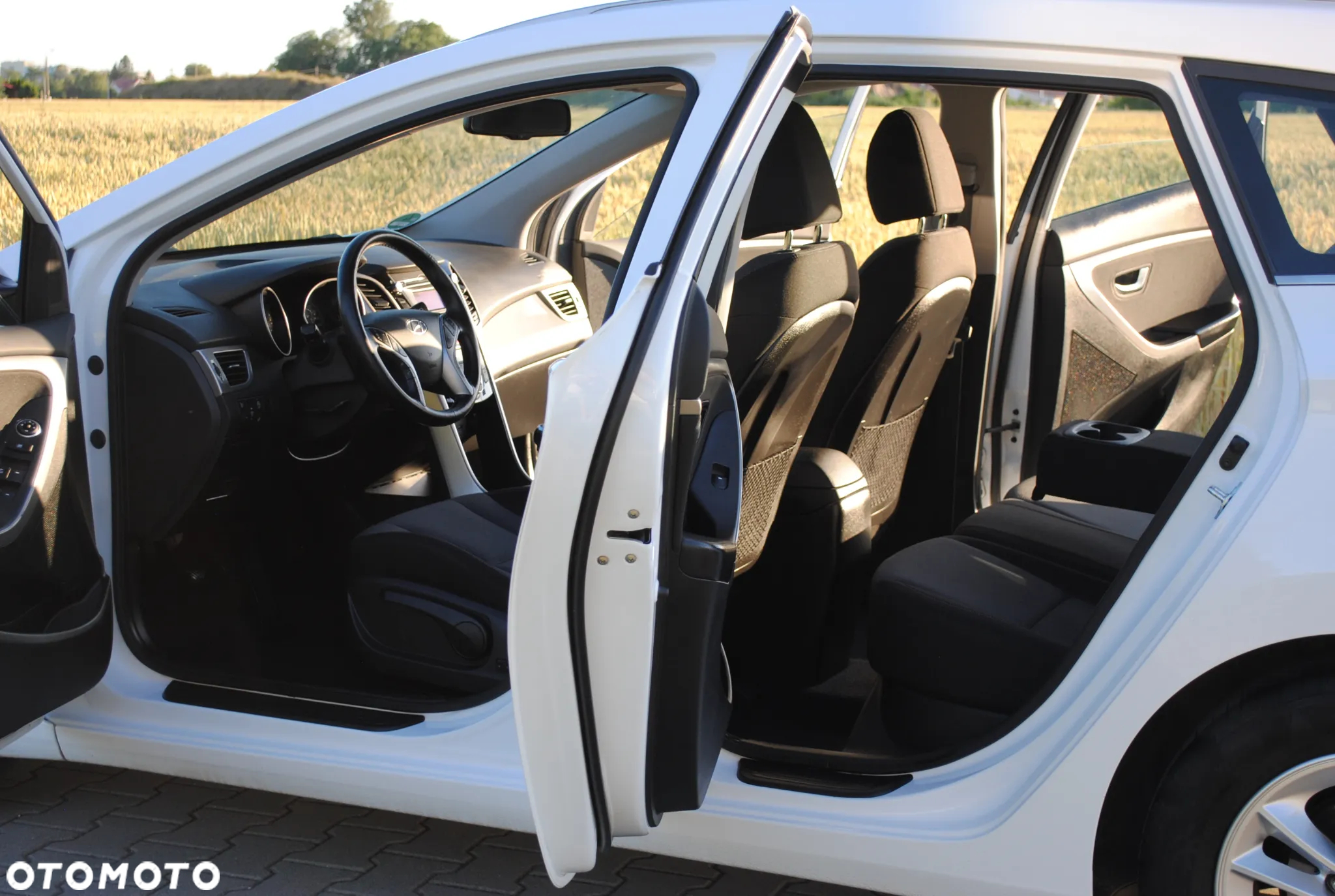 Hyundai i30 1.6 D Premium - 7