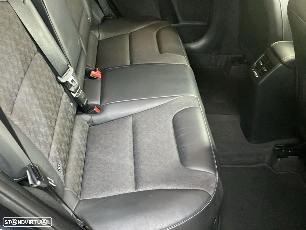 Kia Niro 1.6 GDi HEV EX - 18