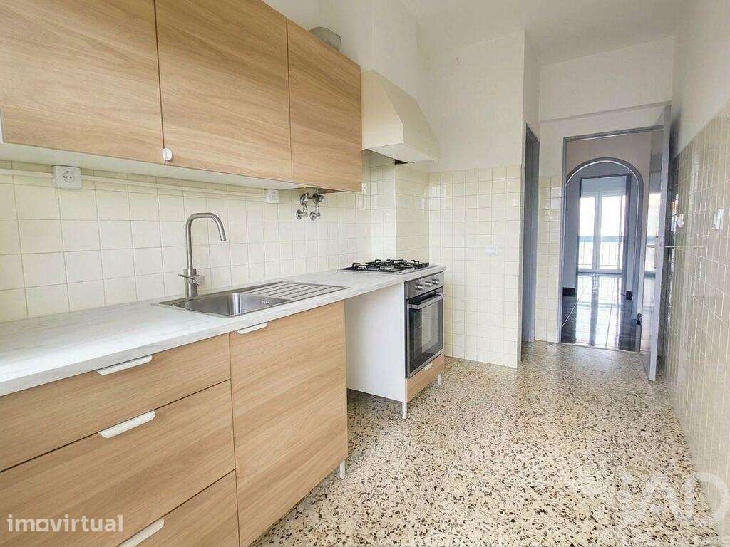 Apartamento T2 em Porto Salvo de 70,00 m2 - Grande imagem: 5/14