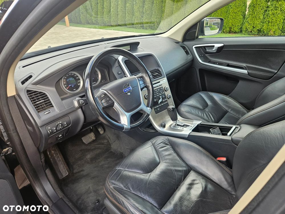 Volvo XC 60 2.4D AWD RDesign - 5