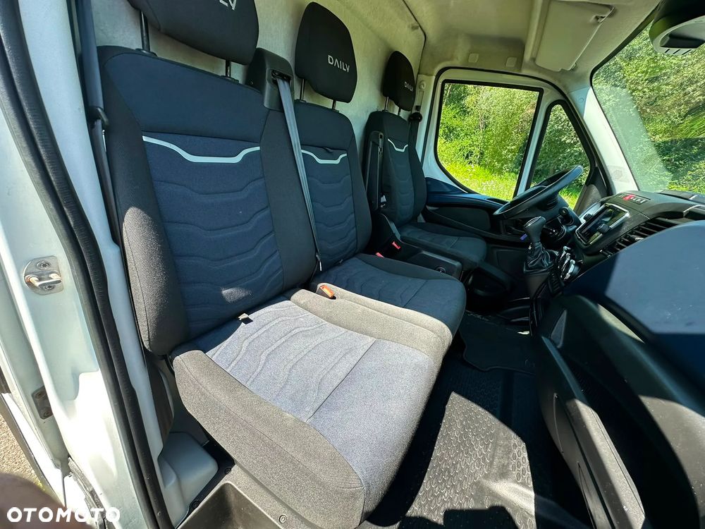 Iveco Daily L3H2 2.3 diesel 136 kM AUTOMAT 2020 rok EURO! WEBASTO, KAMERA COFANIA,KLIMA! - 25