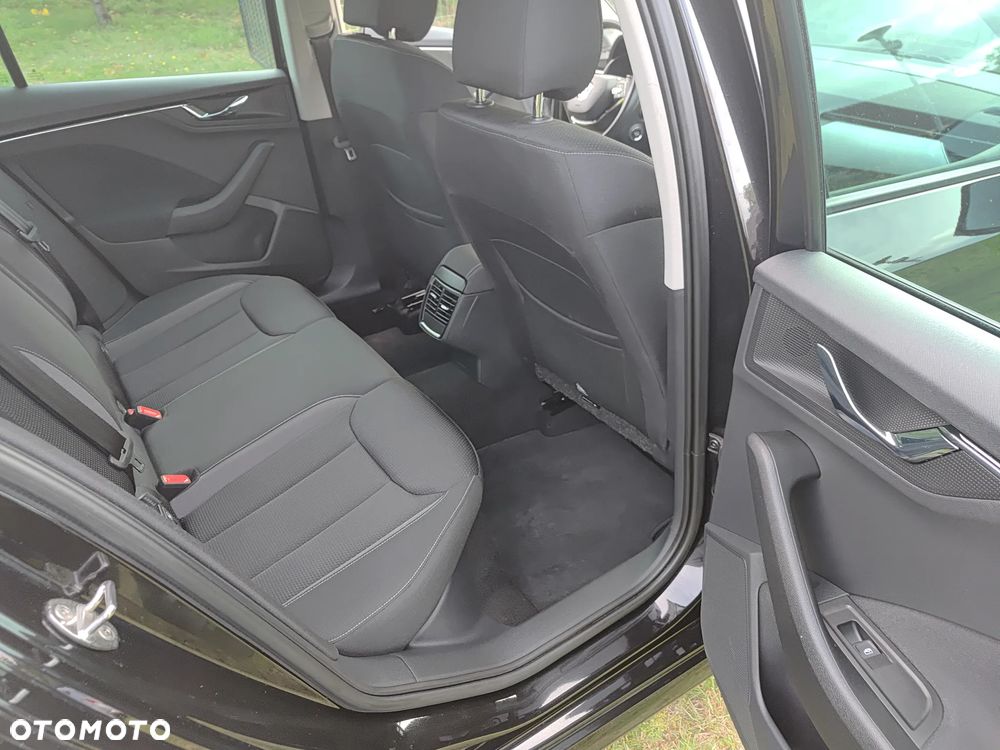 Skoda Kamiq 1.0 TSI DSG Ambition - 26