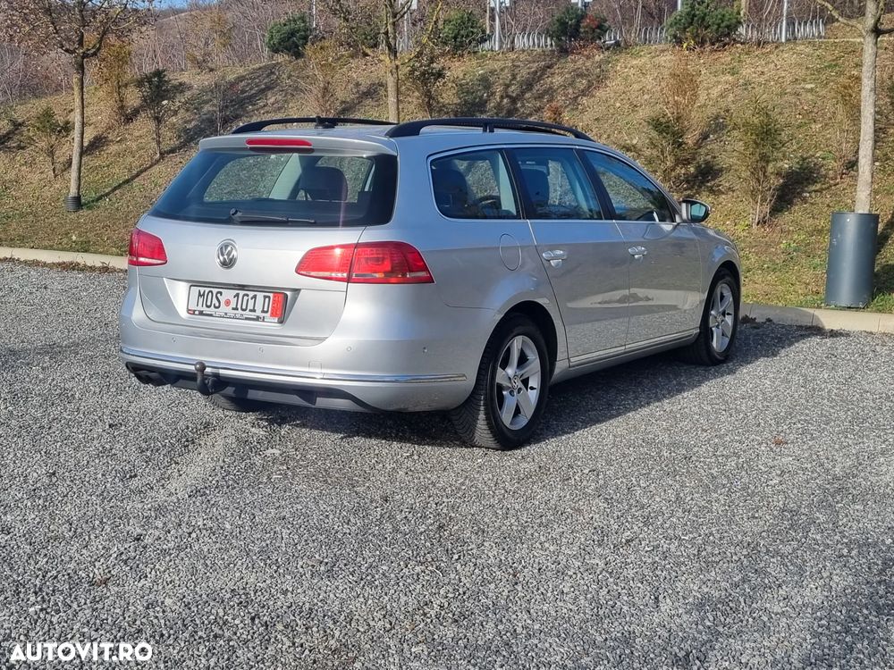 Volkswagen Passat Variant 2.0 Blue TDI SCR Highline - 11