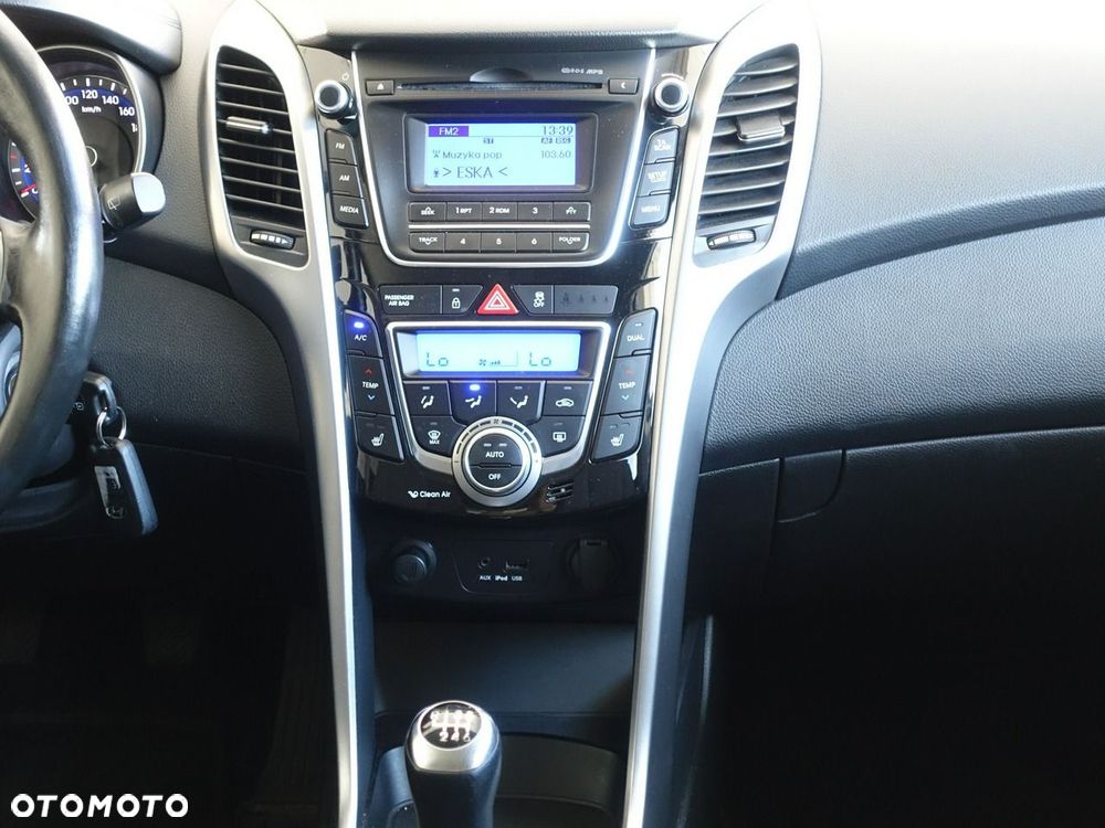 Hyundai i30 1.4 Premium - 24