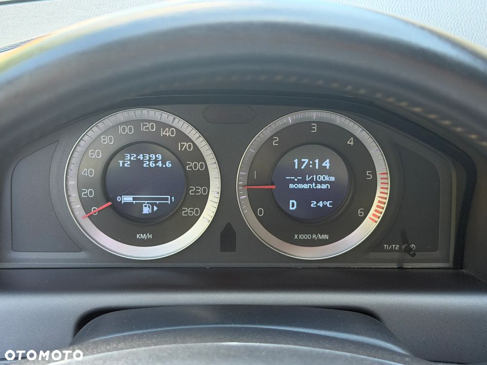 Volvo XC 60 D5 AWD Momentum - 15