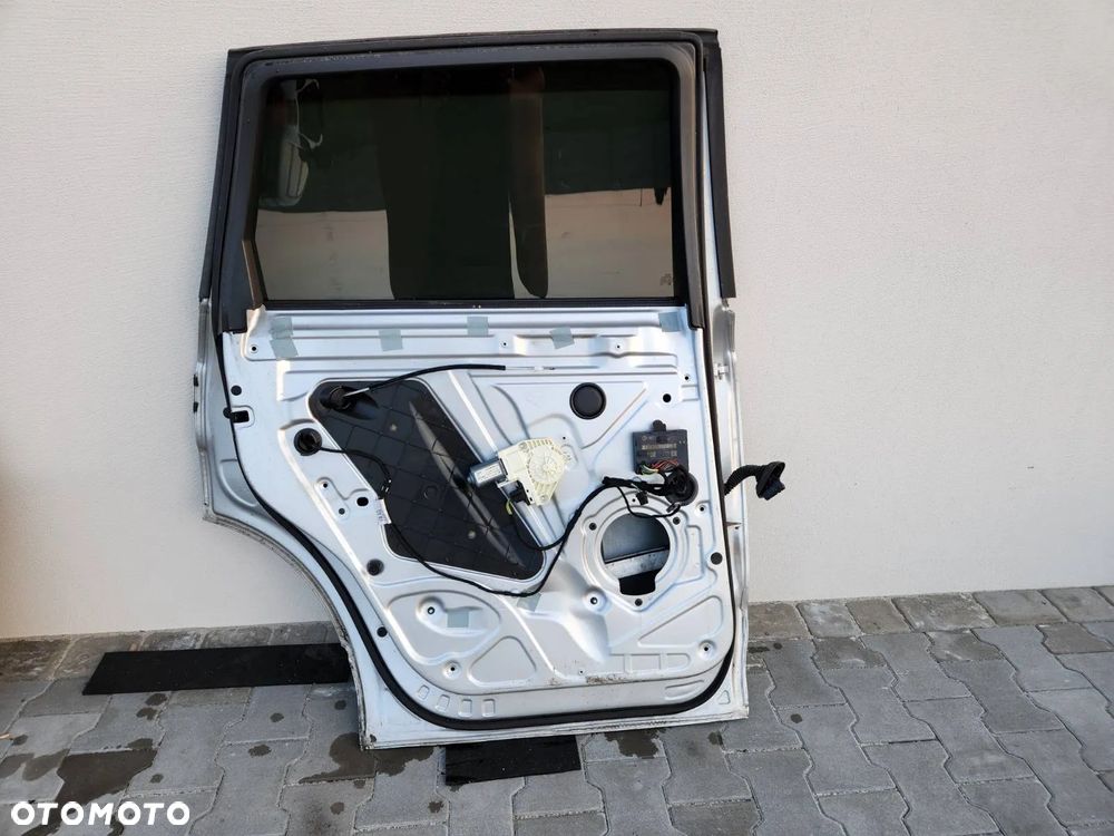 AUDI Q7 4L 05-15R DRZWI TYL LEWE - 3