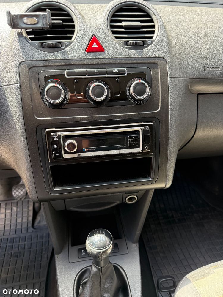 Volkswagen Caddy - 10