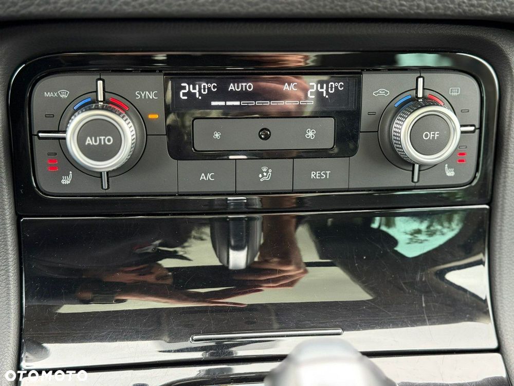 Volkswagen Touareg - 33