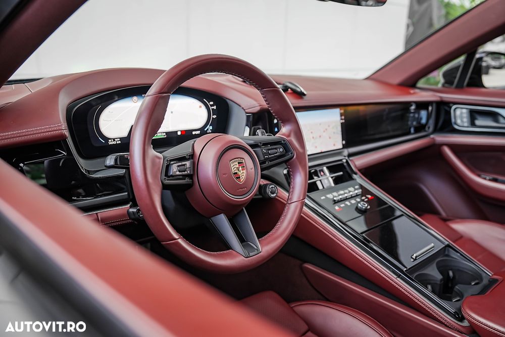 Porsche Panamera 4 E-Hybrid - 3