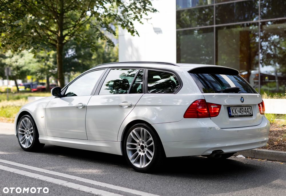 BMW Seria 3 318d DPF - 30