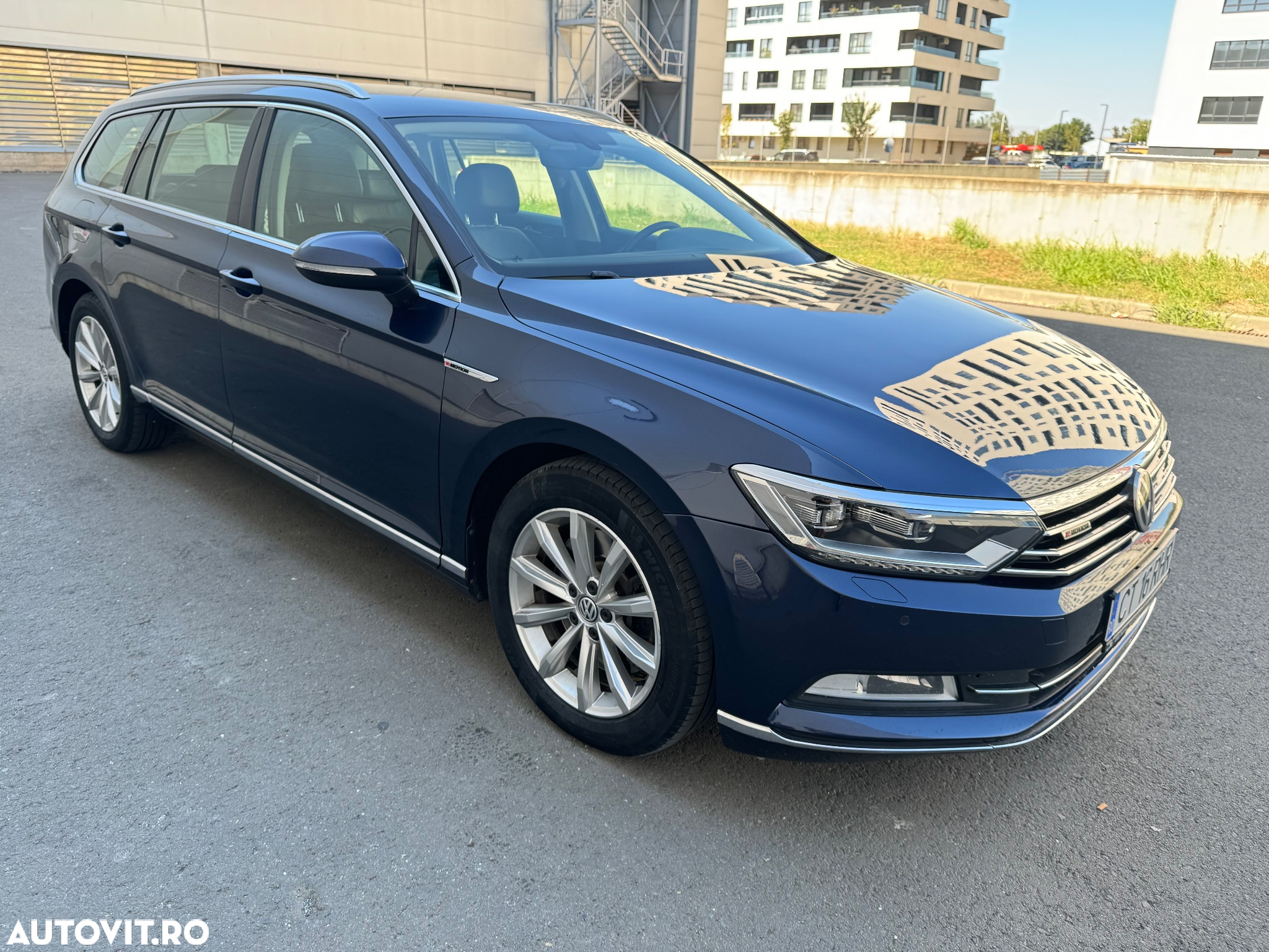 Volkswagen Passat 2.0 TDI DSG 4Motion Highline - 2