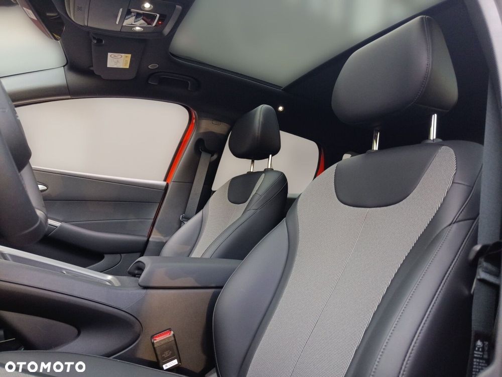 BYD Dolphin - 12