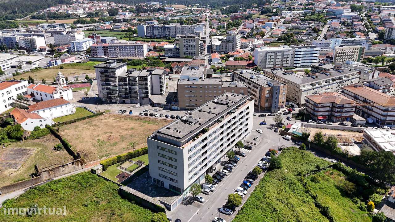 Excelente apartamento T3 no centro da Trofa - Grande imagem: 3/45