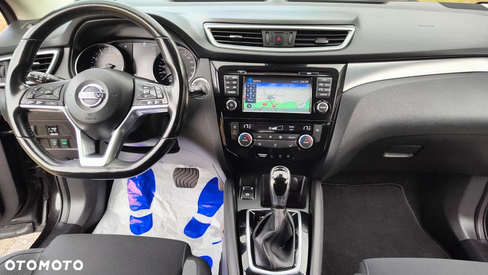 Nissan Qashqai 1.2 DIG-T Xtronic TEKNA+ - 37