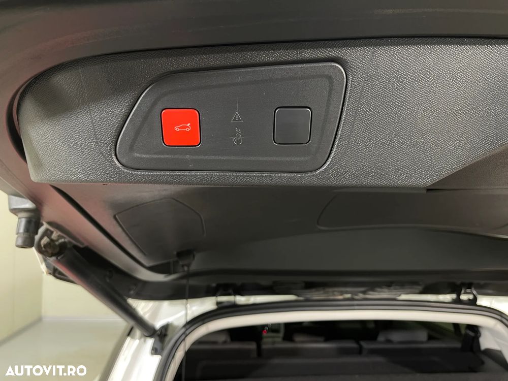 Citroën C5 Aircross 1.6 Hybrid FWD 225 EAT8 Shine - 26