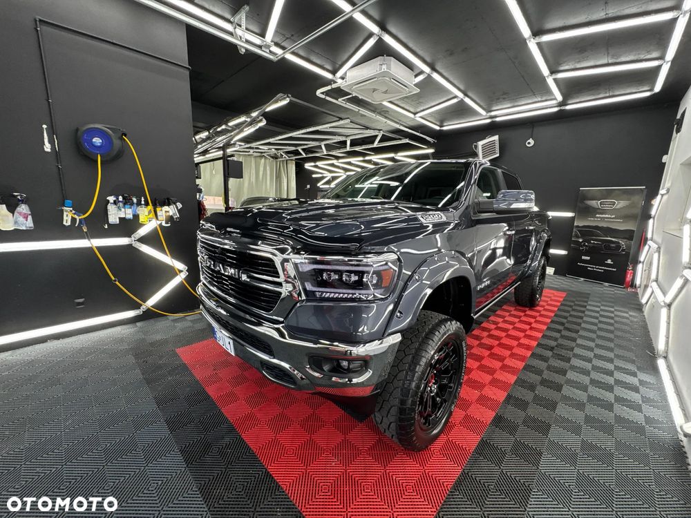 Dodge RAM 5.7 4x4 - 10