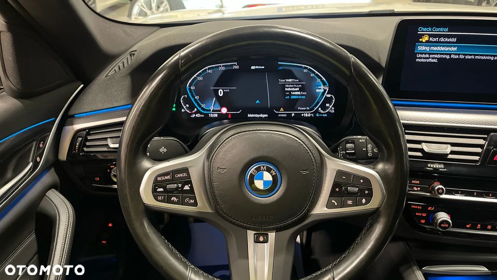 BMW Seria 5 530e xDrive - 17
