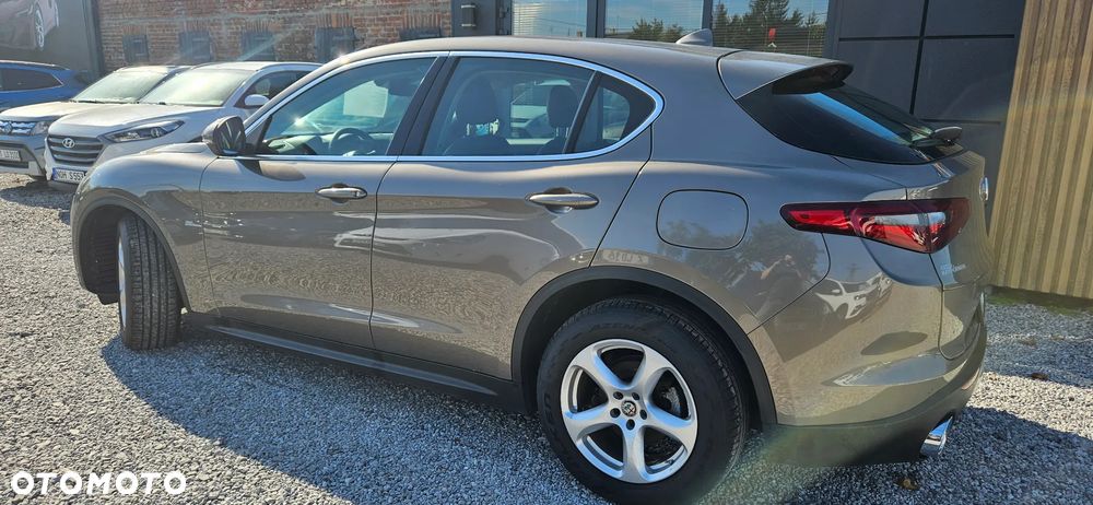 Alfa Romeo Stelvio 2.2 16V AT8 Executive - 12
