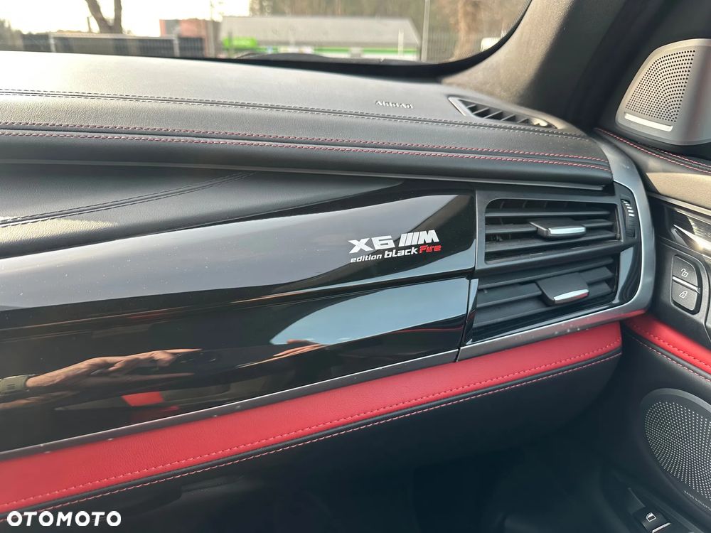 BMW X6M - 15