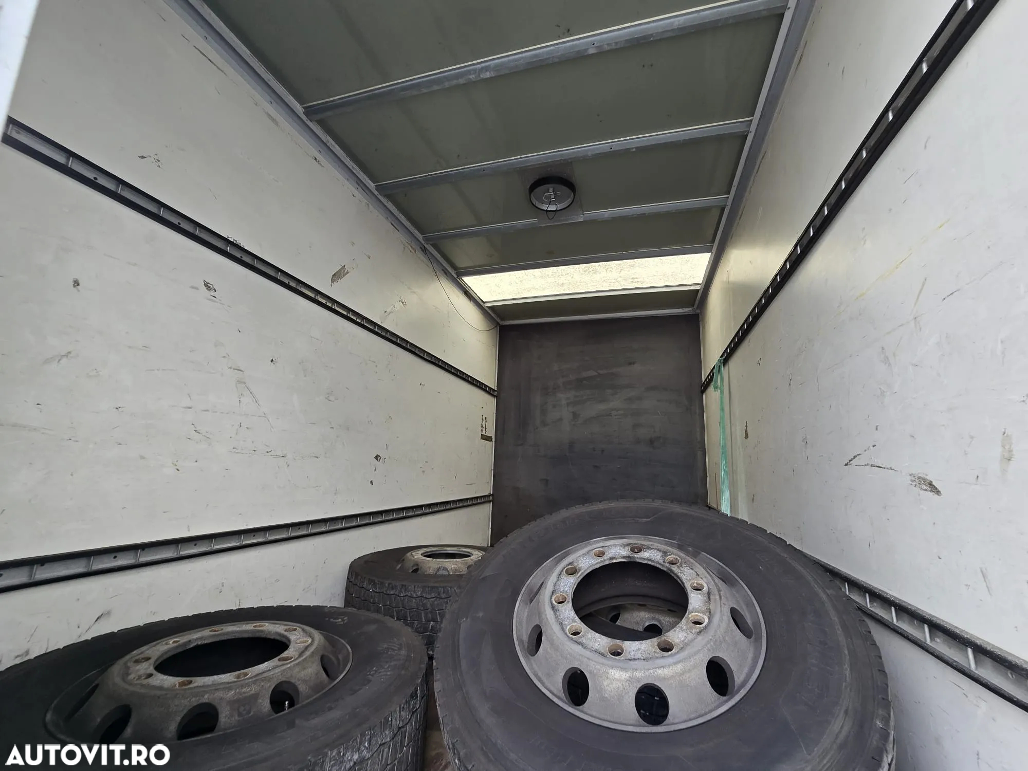 Mercedes-Benz Sprinter - 7