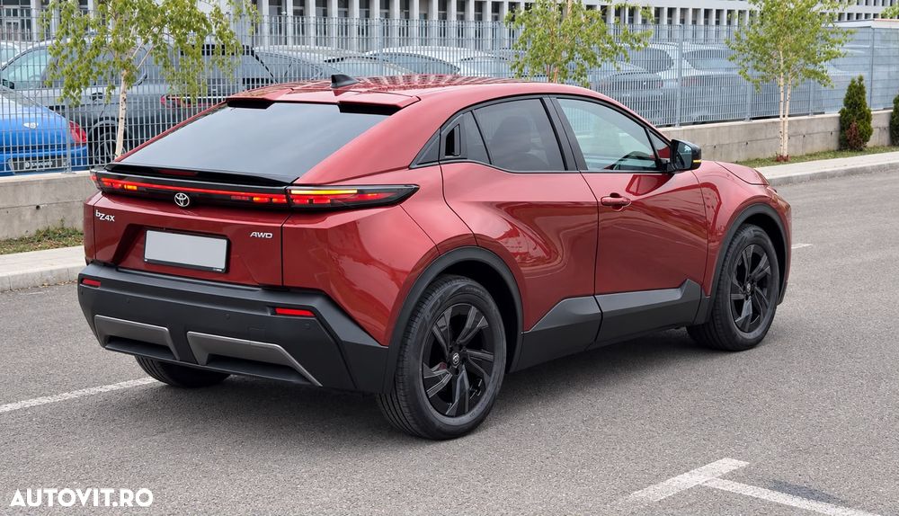 Toyota C-HR 72 kWh Dynamic Long Range - 2