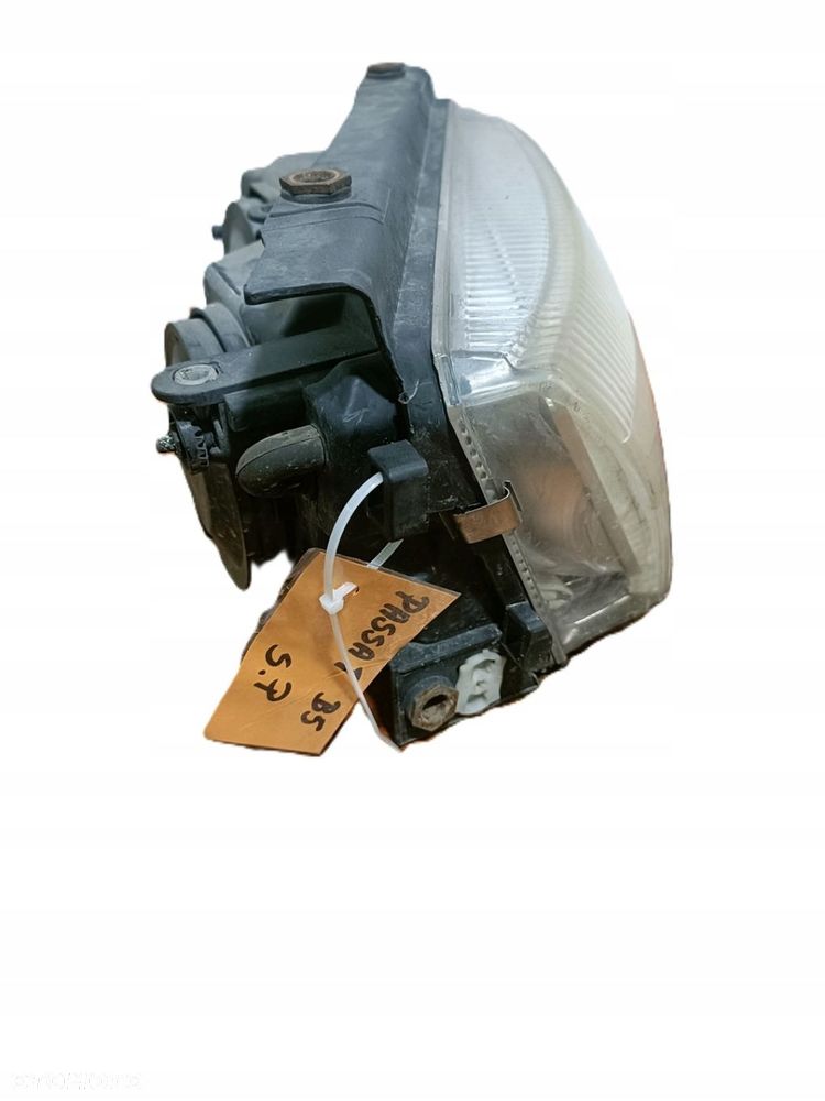 VOLKSWAGEN PASSAT B5 00-05 r. LAMPA PRAWY PRZÓD PRAWA PRZEDNIA EU + - 2