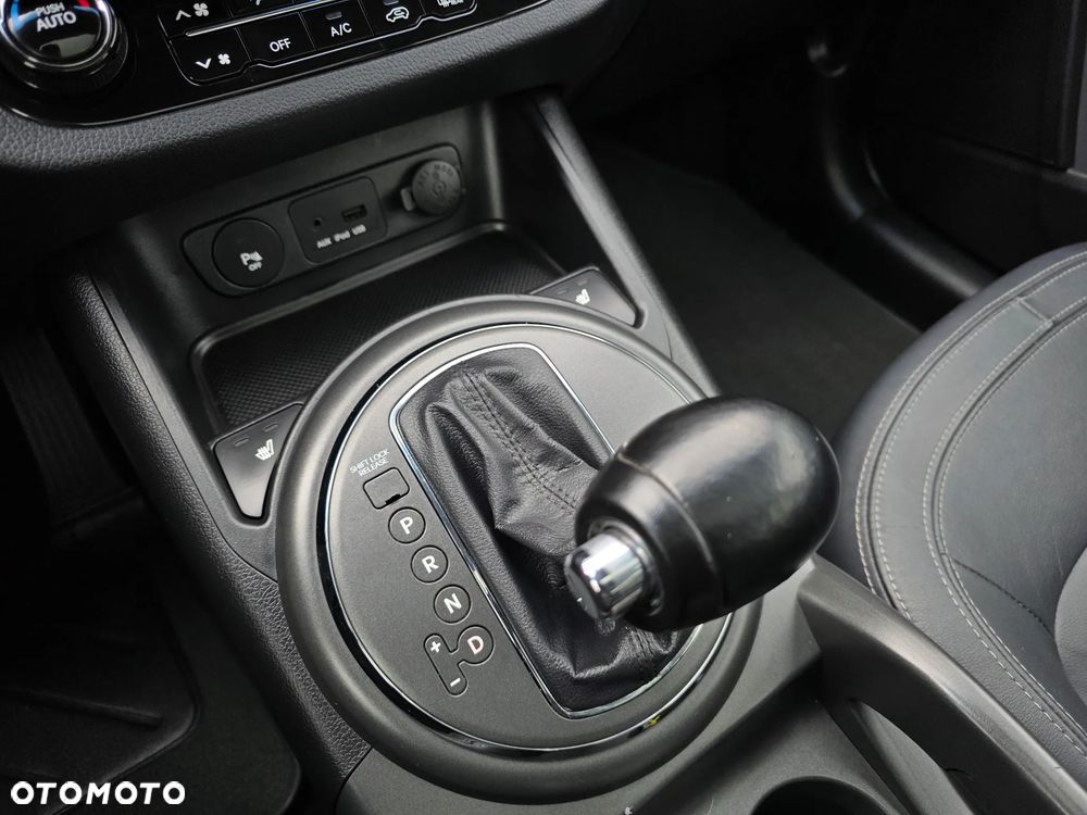 Kia Sportage 2.0 XL 2WD - 19