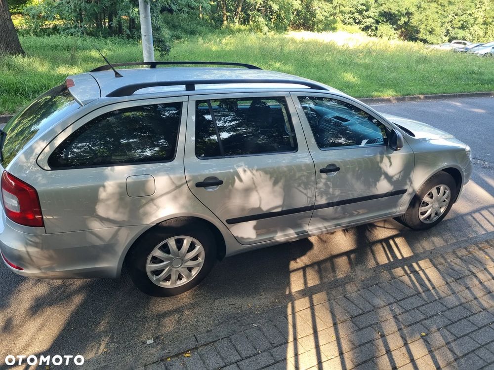 Skoda Octavia 1.6 Combi Classic - 6