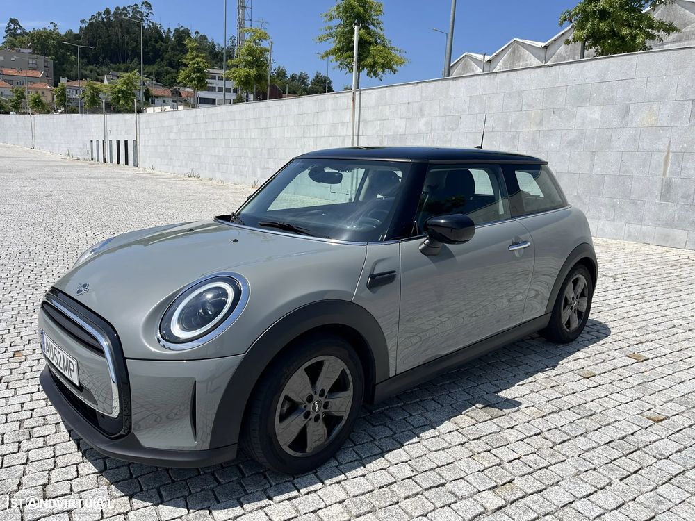 MINI 3 Portas Cooper Premium Essential Auto - 1