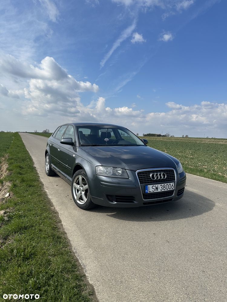 Audi A3 Sportback - 1