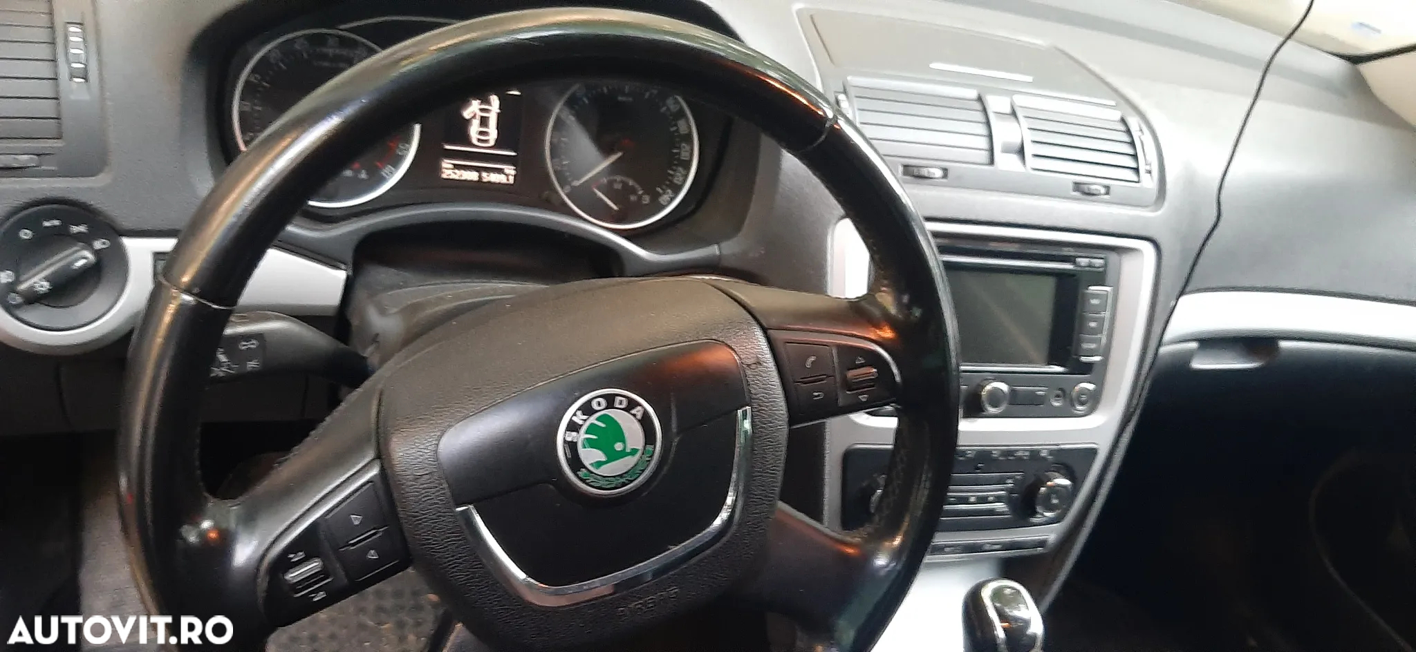 Skoda Octavia 1.6 TDI Ambiente - 6