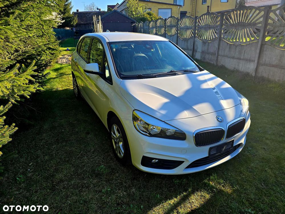 BMW Seria 2 216d - 22