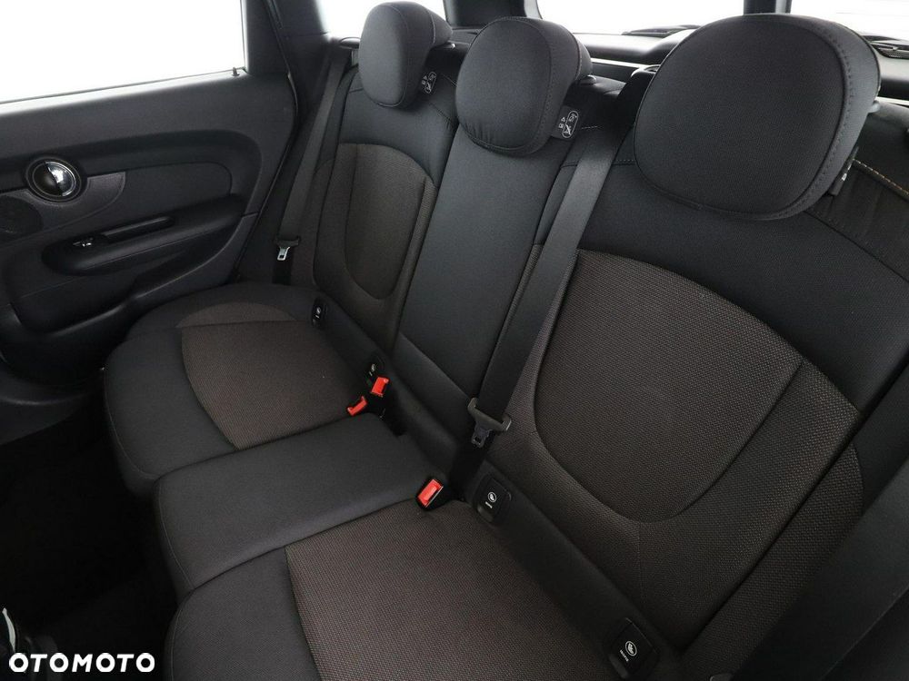 MINI Clubman - 18