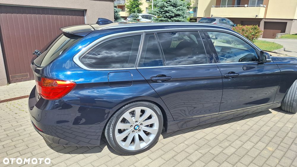 BMW Seria 3 320d Touring Efficient Dynamics Edition Luxury Line - 6