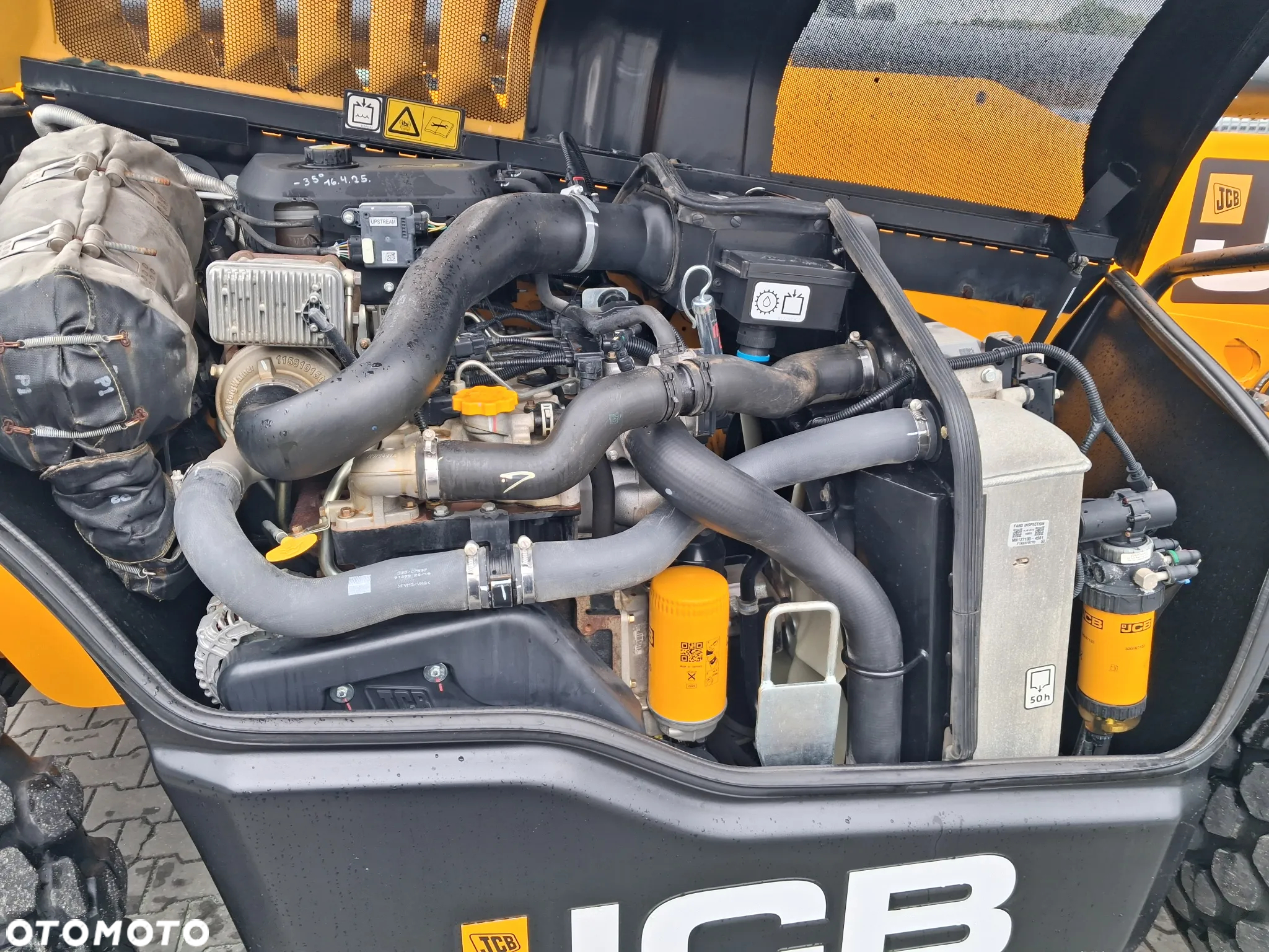JCB 540 - 140 Hi Viz - 9