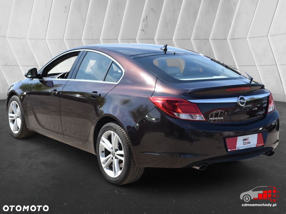 Opel Insignia - 8