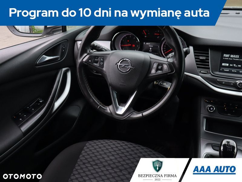 Opel Astra - 9