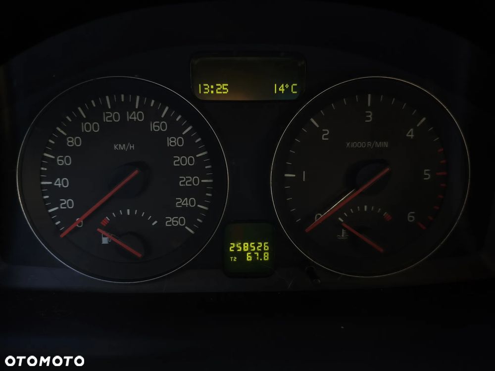 Volvo V50 - 9