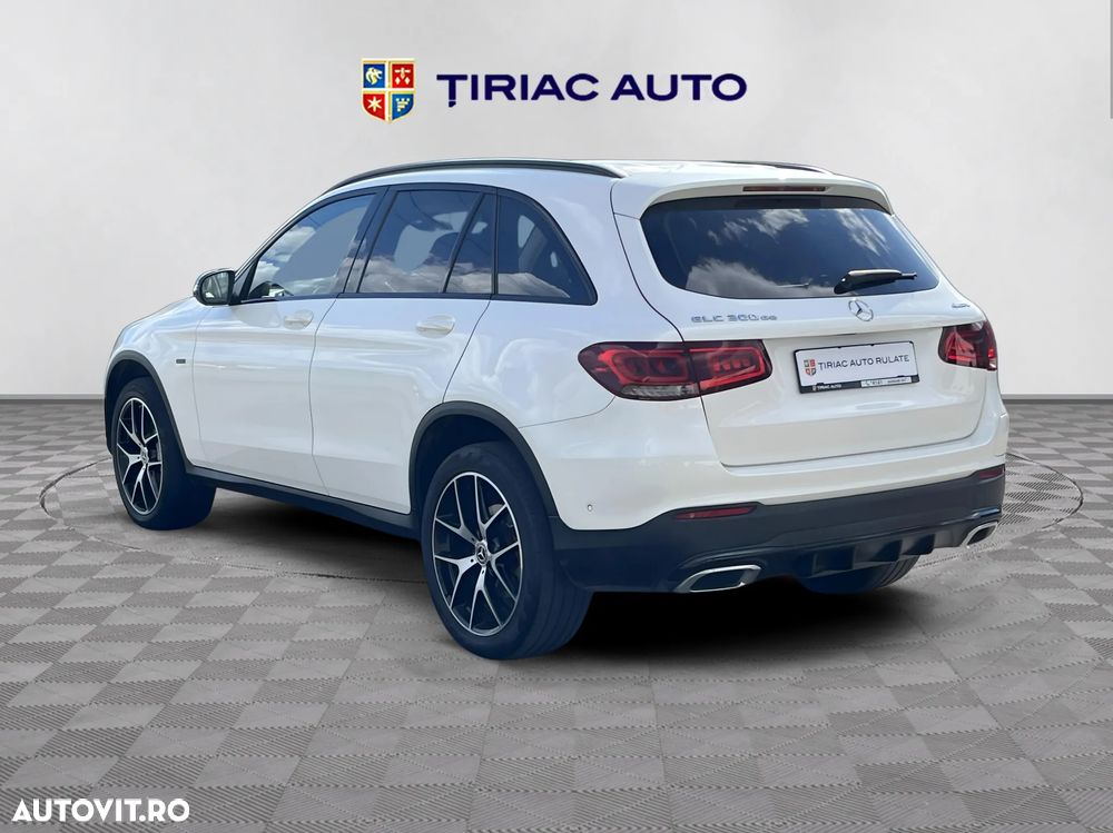 Mercedes-Benz GLC 300 de 4Matic 9G-TRONIC AMG Line - 4