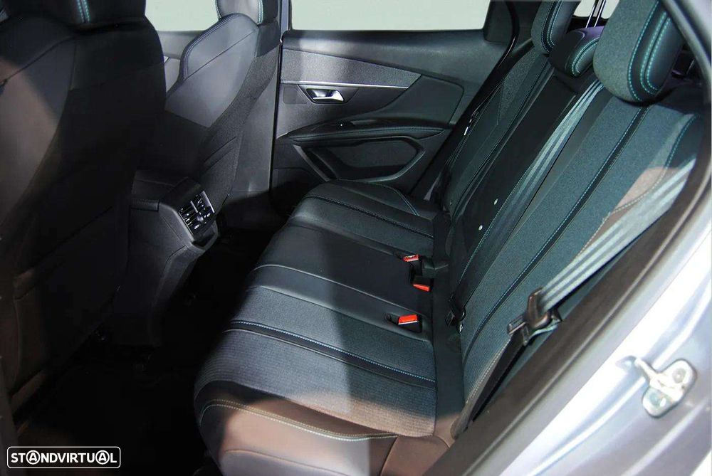 Peugeot 3008 1.5 BlueHDi Allure Pack EAT8 - 16